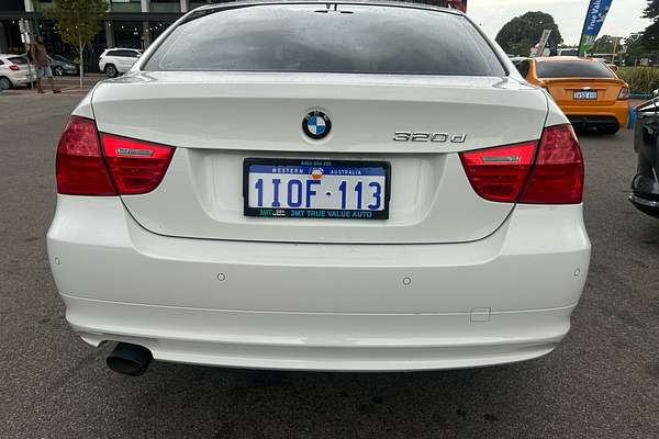 2010 BMW 3 Series 320d Lifestyle E90
