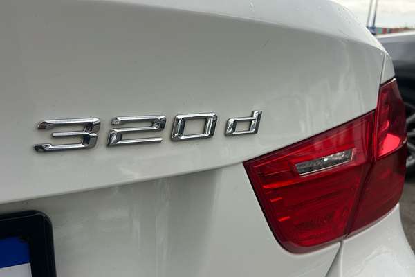 2010 BMW 3 Series 320d Lifestyle E90