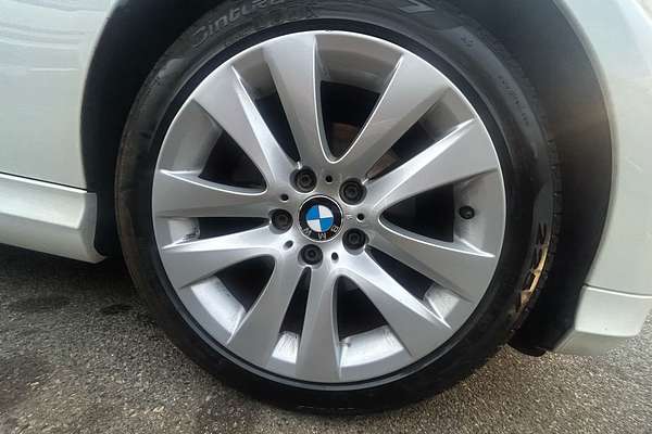 2010 BMW 3 Series 320d Lifestyle E90