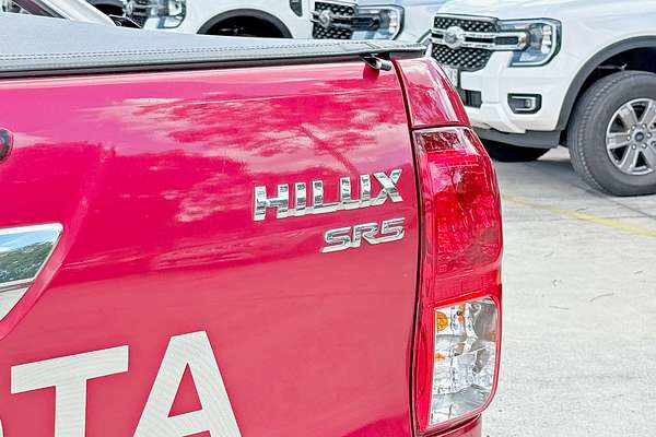 2015 Toyota Hilux SR5 GUN126R 4X4