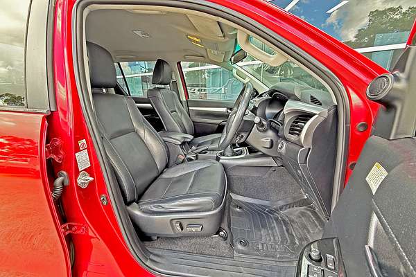 2015 Toyota Hilux SR5 GUN126R 4X4
