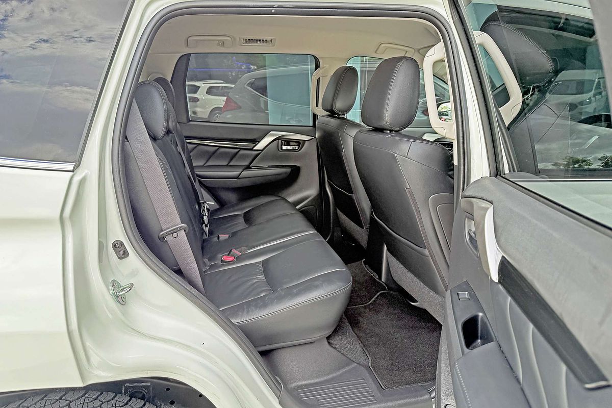 2017 Mitsubishi Pajero Sport GLS QE