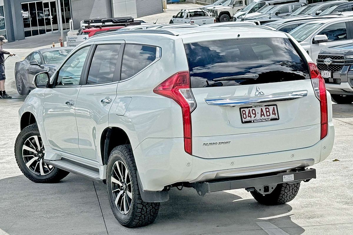 2017 Mitsubishi Pajero Sport GLS QE
