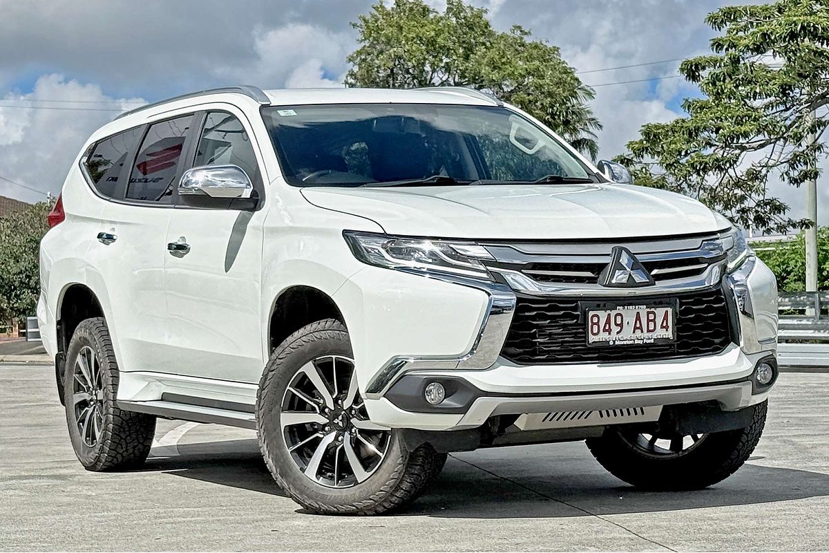 2017 Mitsubishi Pajero Sport GLS QE