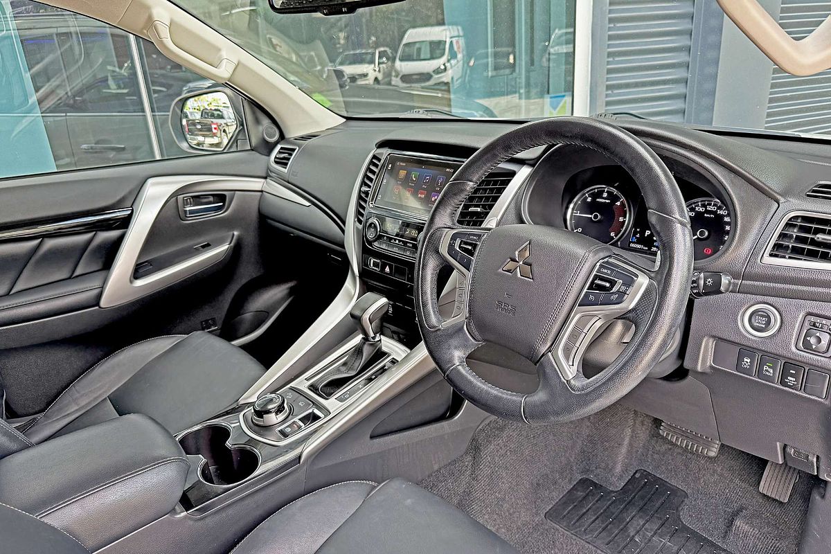 2017 Mitsubishi Pajero Sport GLS QE