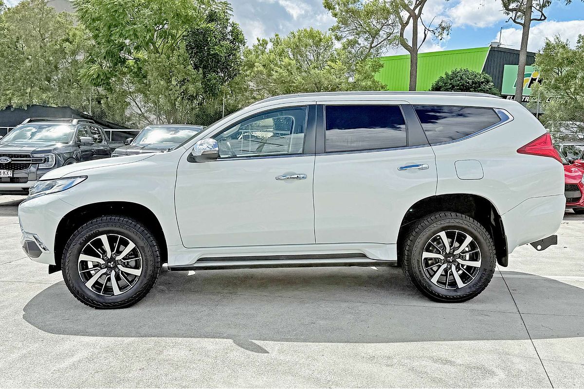 2017 Mitsubishi Pajero Sport GLS QE