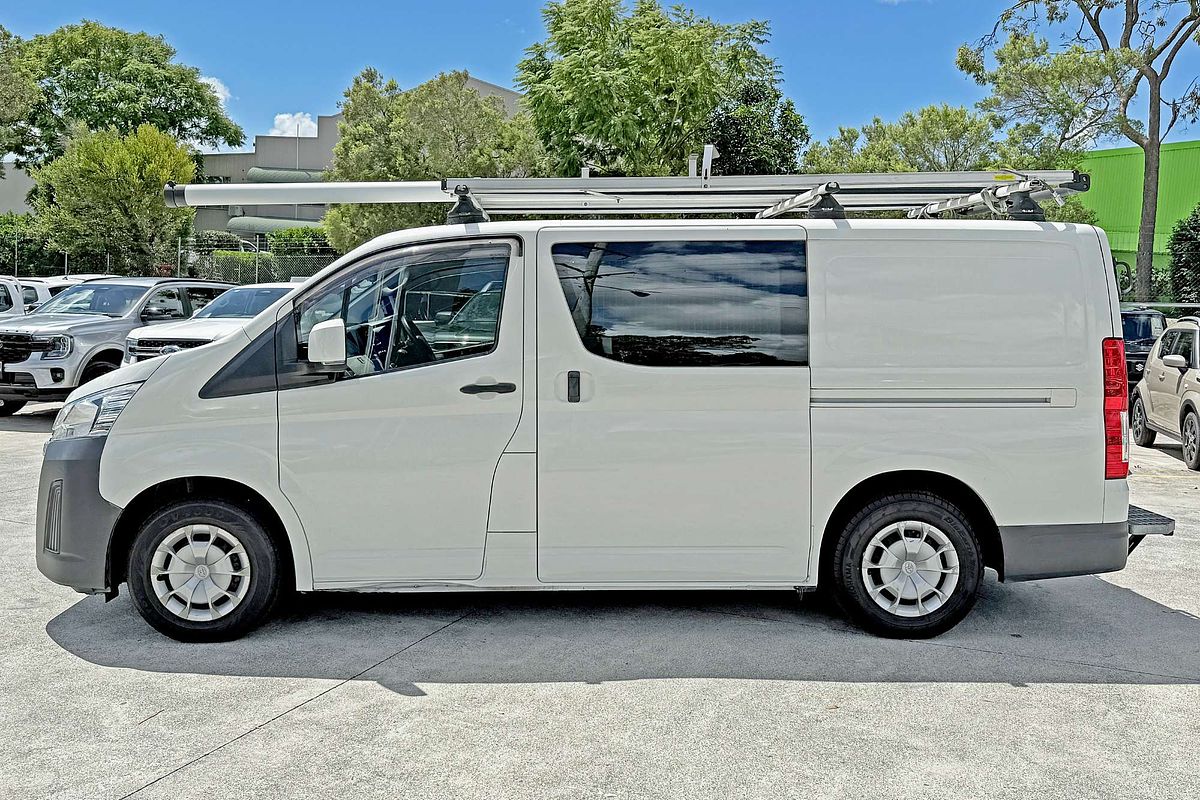2019 Toyota Hiace GDH300R LWB