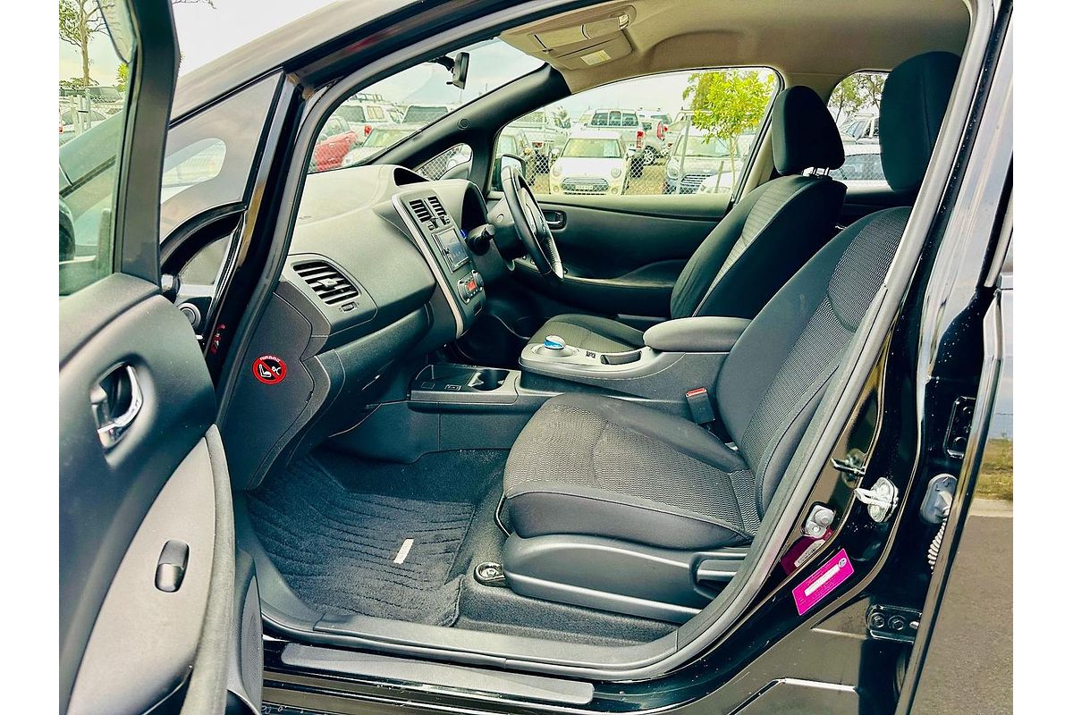 2016 Nissan LEAF Autech AZE0