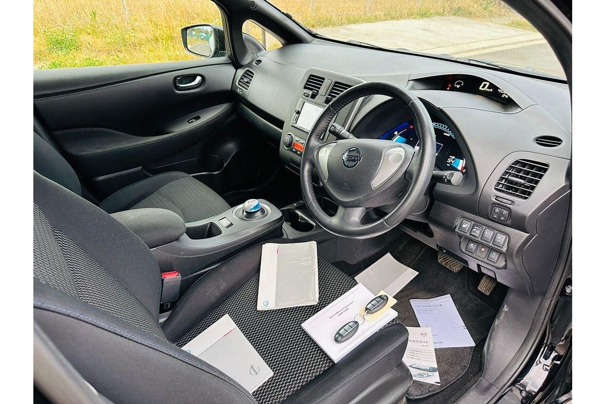 2016 Nissan LEAF Autech AZE0