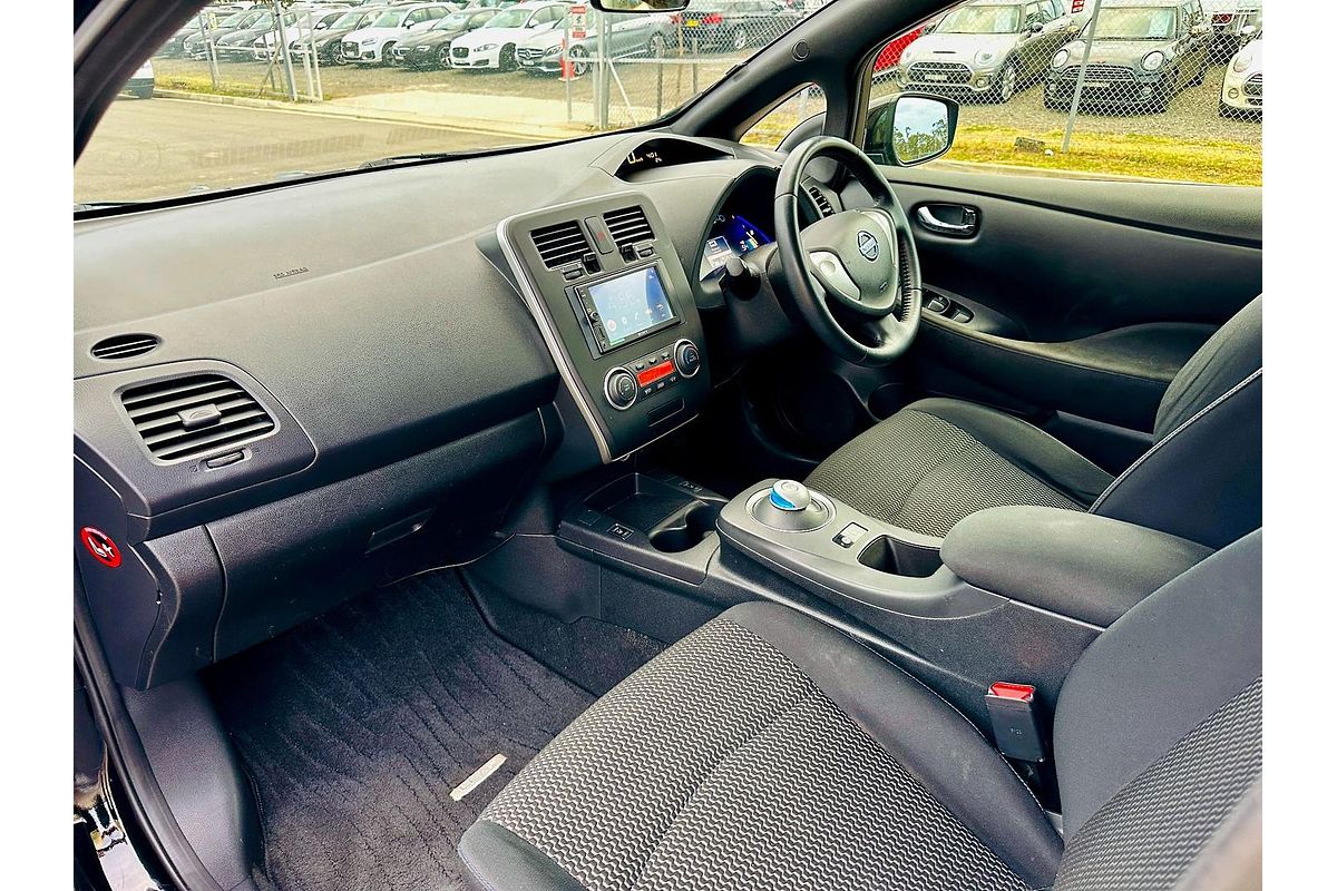 2016 Nissan LEAF Autech AZE0