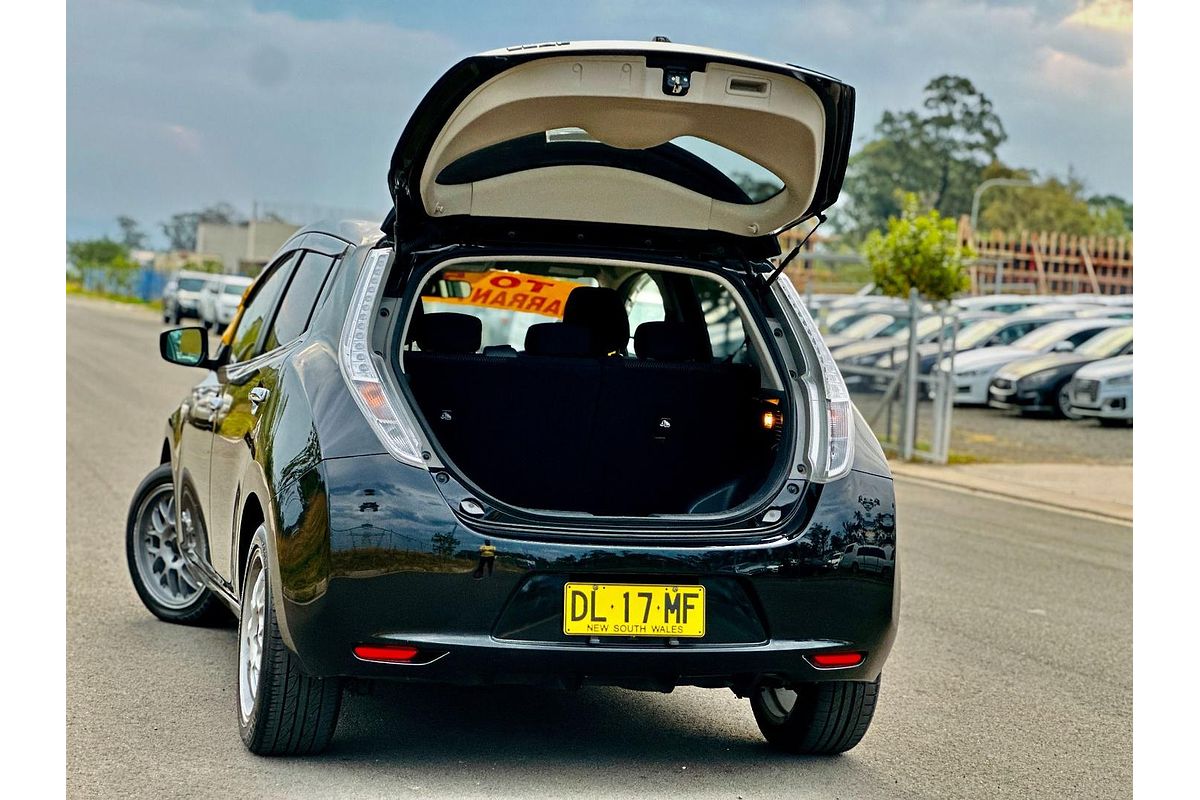2016 Nissan LEAF Autech AZE0