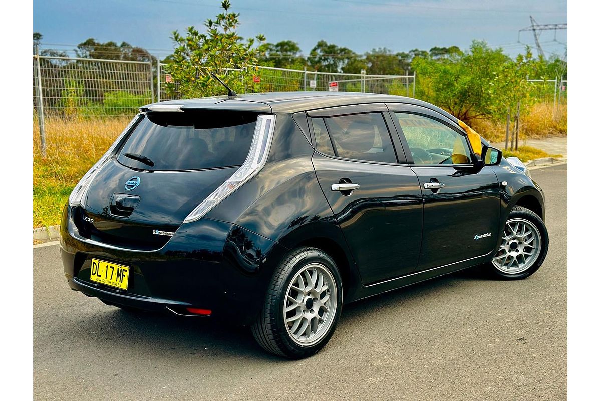 2016 Nissan LEAF Autech AZE0