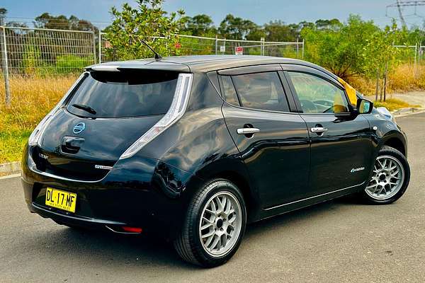2016 Nissan LEAF Autech AZE0