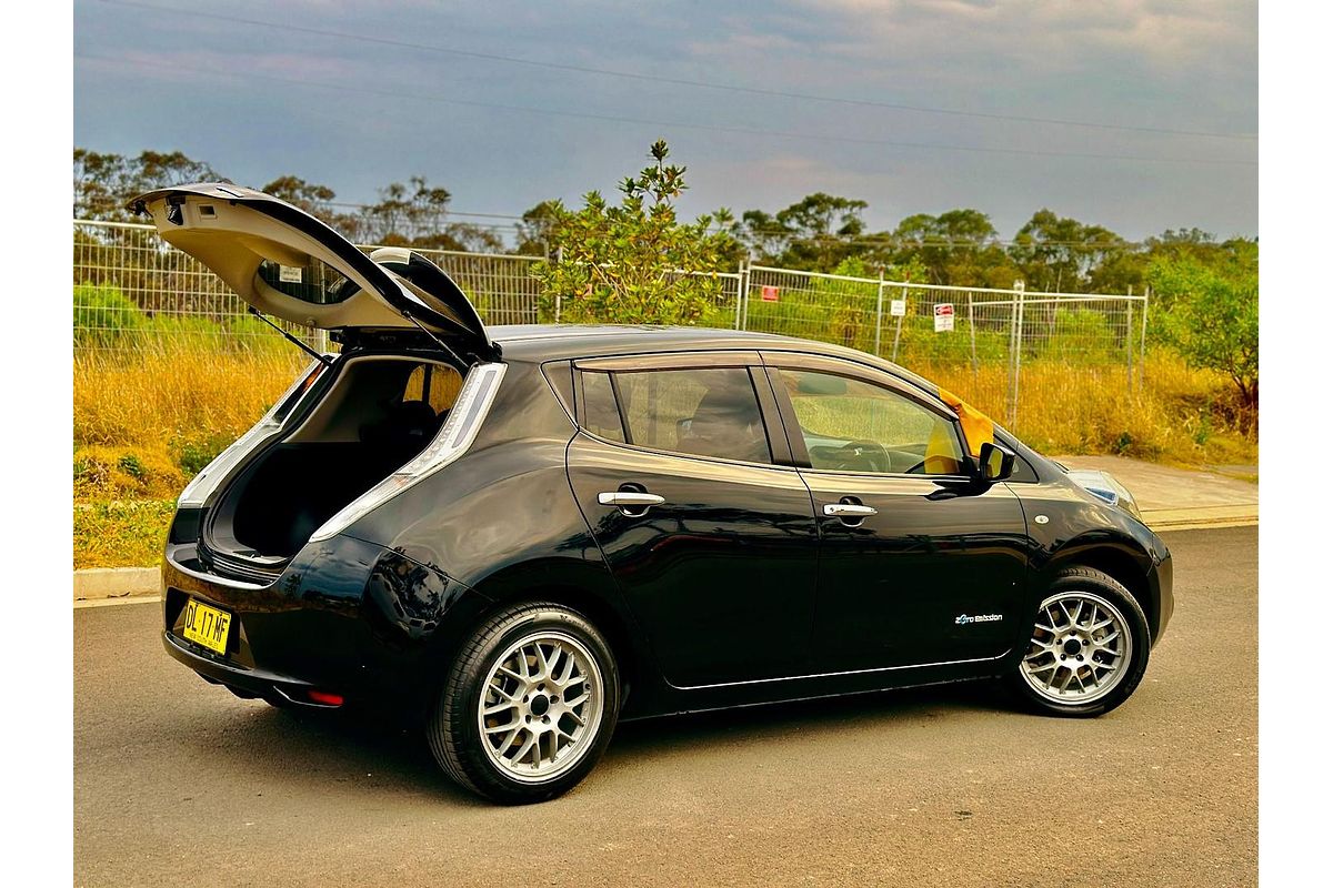 2016 Nissan LEAF Autech AZE0