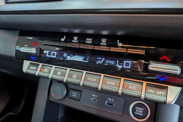 2024 Mitsubishi Triton GSR MV 4X4