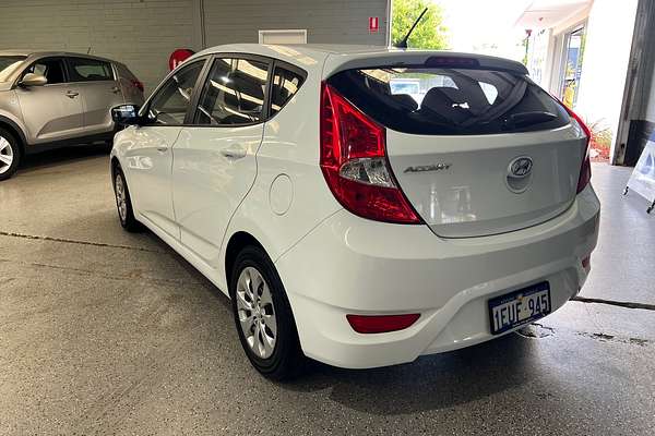 2015 Hyundai Accent Active RB2
