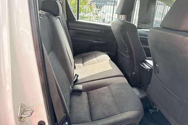 2020 Toyota Hilux SR GUN126R