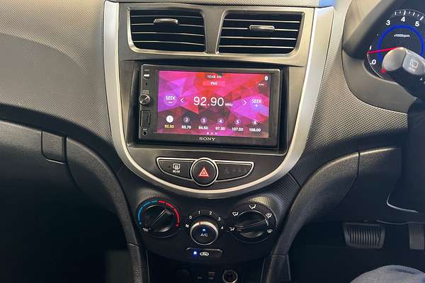2015 Hyundai Accent Active RB2