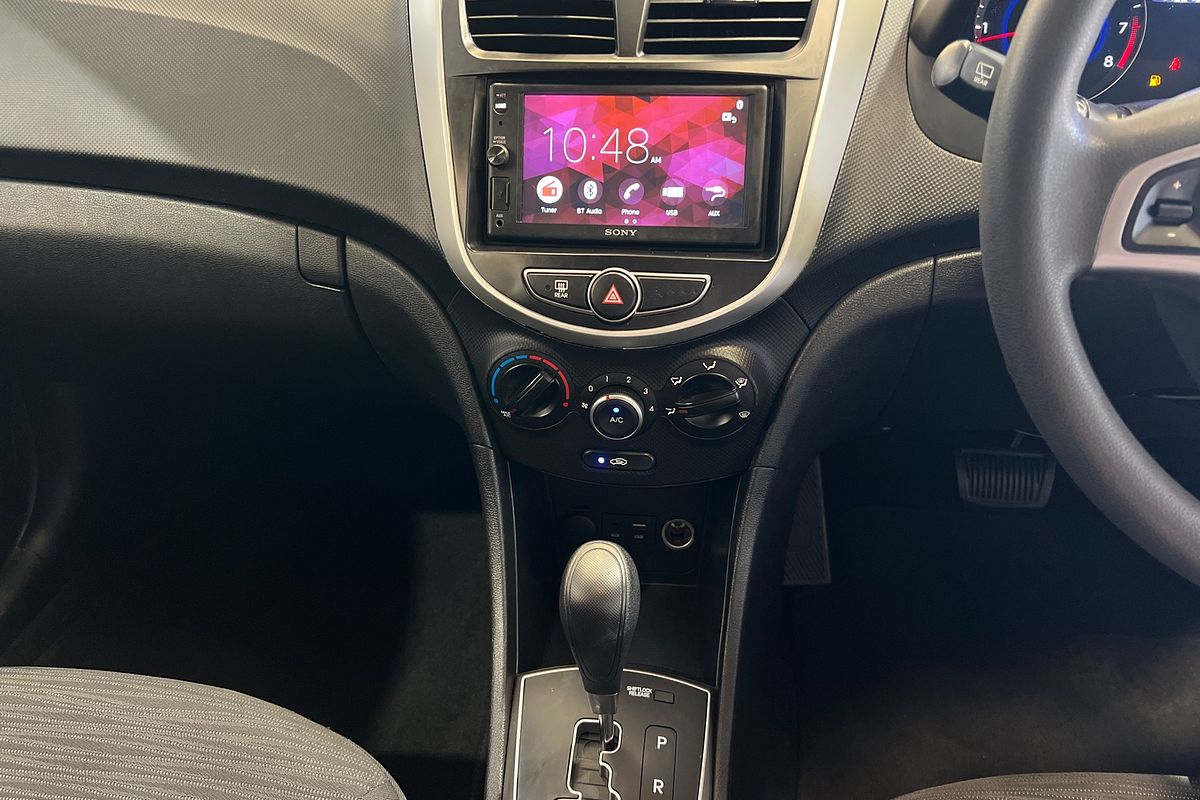 2015 Hyundai Accent Active RB2