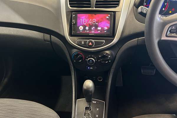 2015 Hyundai Accent Active RB2