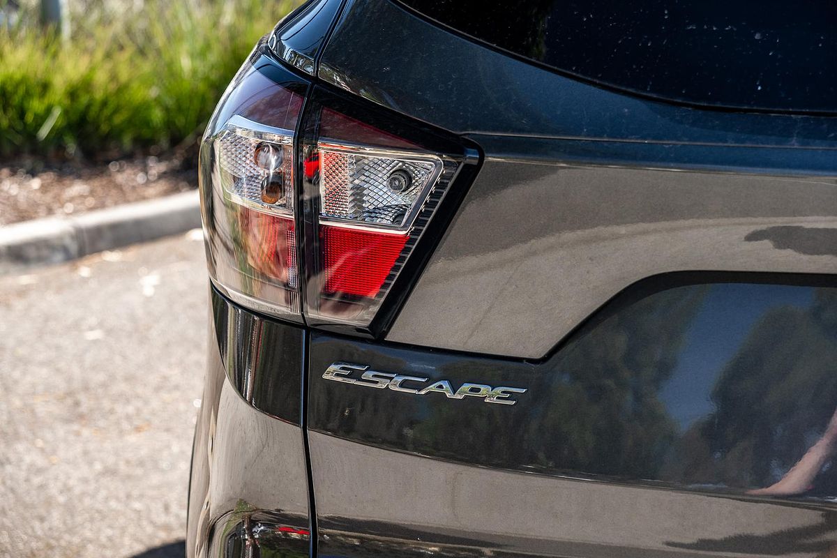 2019 Ford Escape ST-Line ZG