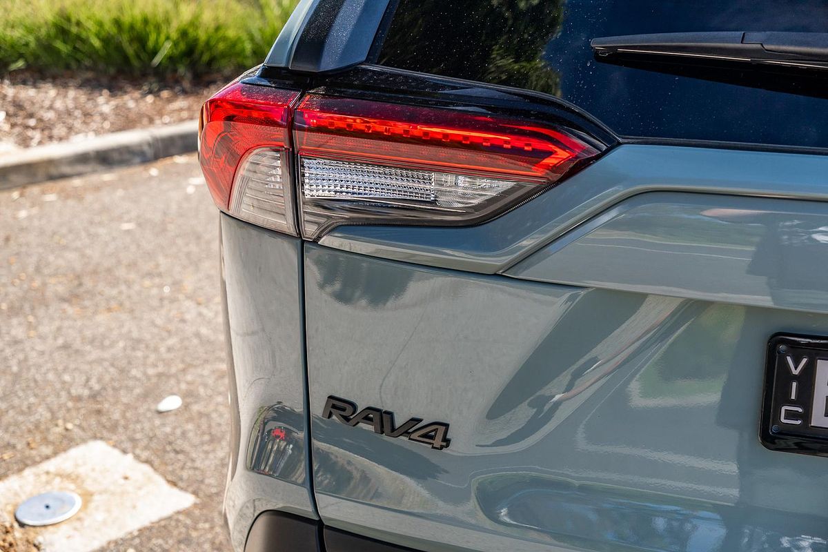 2019 Toyota RAV4 Edge AXAA54R