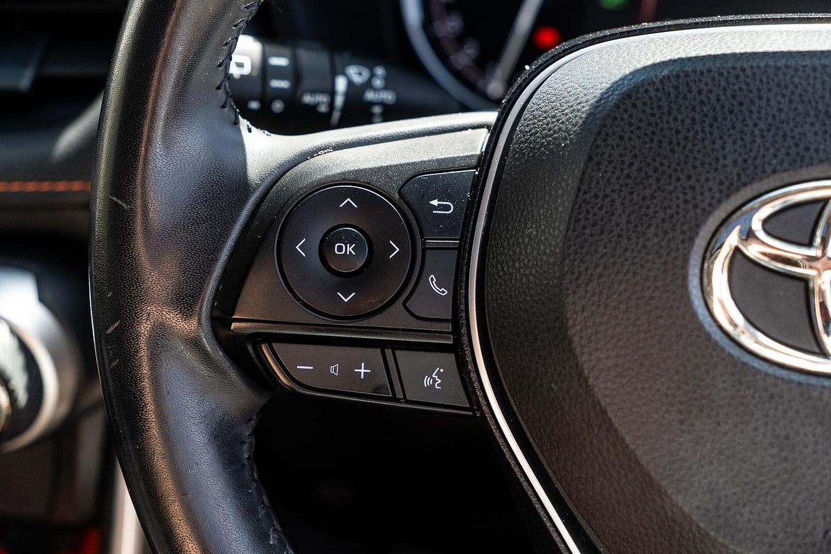 2019 Toyota RAV4 Edge AXAA54R