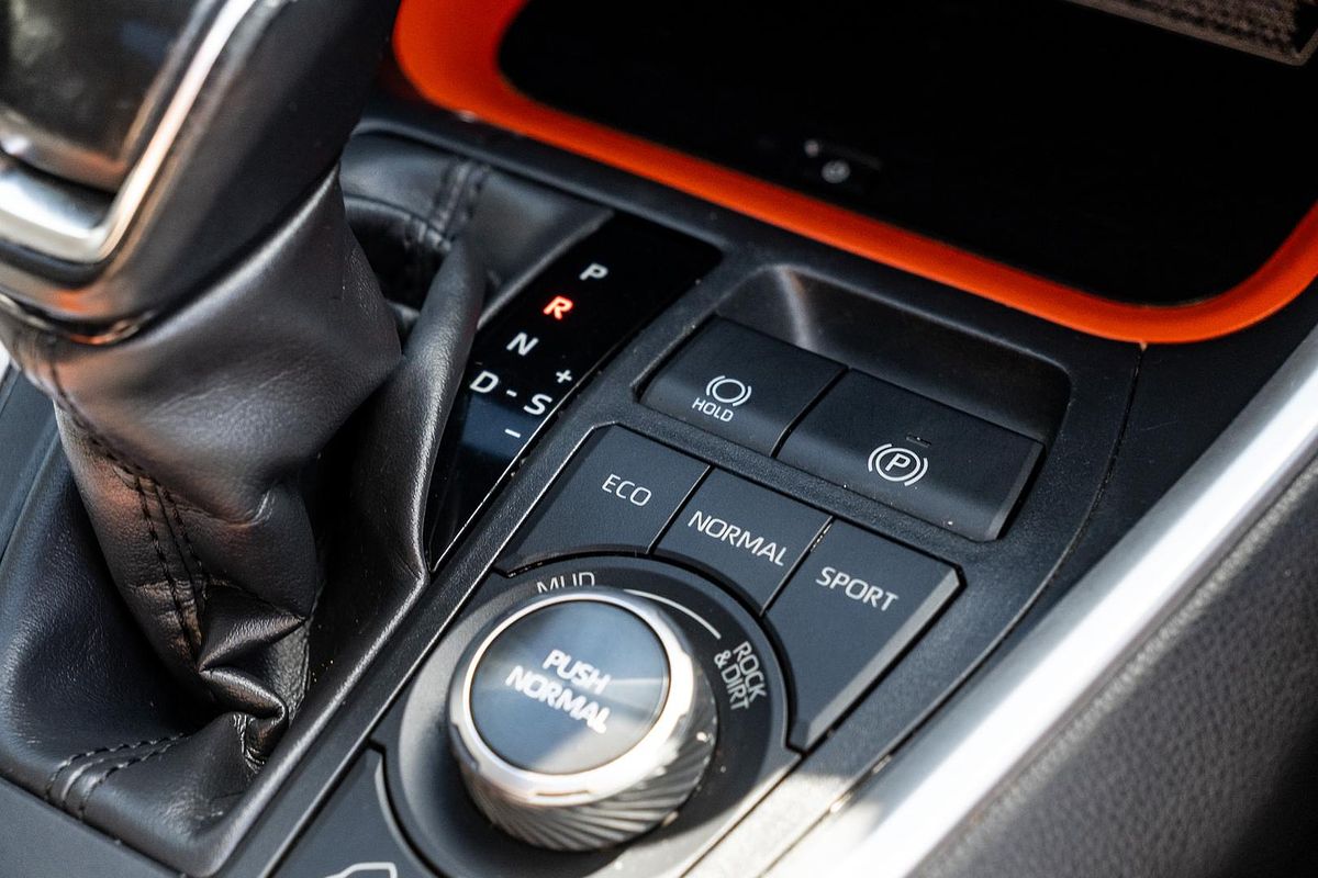 2019 Toyota RAV4 Edge AXAA54R