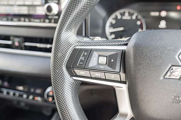 2023 Mitsubishi Outlander ES ZM
