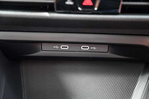 2025 Volkswagen Golf 110TSI Life 8.5