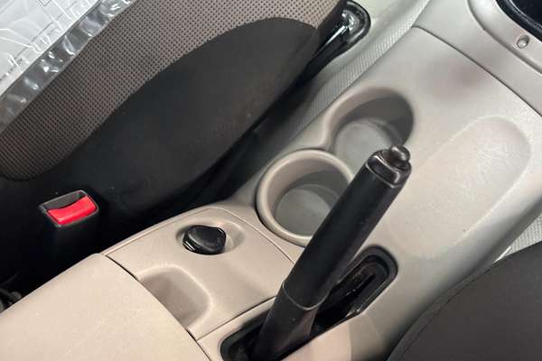 2015 Mitsubishi Triton GL MN Rear Wheel Drive