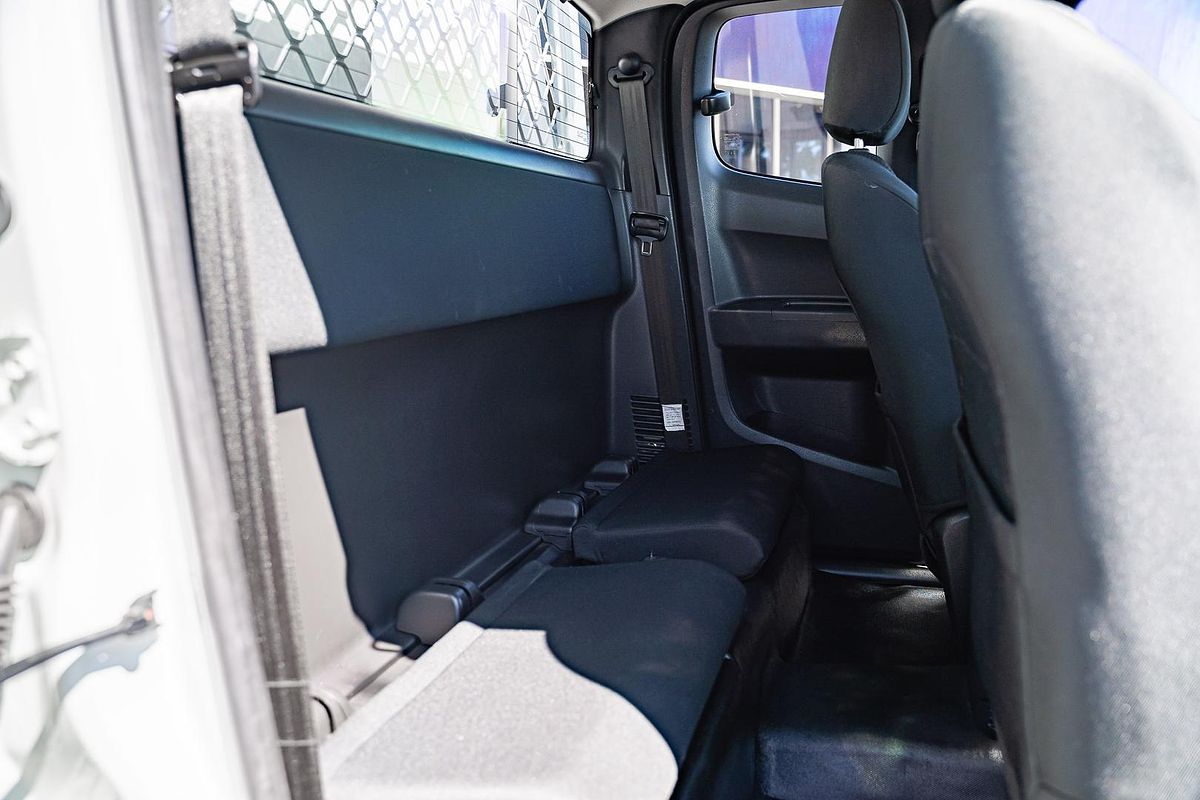 2019 Isuzu D-MAX SX High Ride Rear Wheel Drive