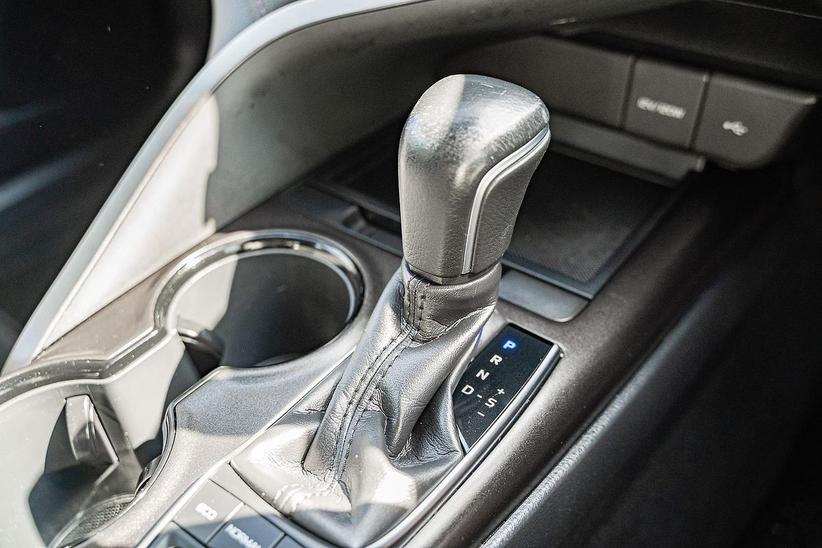 2021 Toyota Camry Ascent Sport AXVH70R