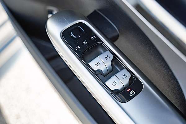 2023 Mercedes-Benz C-Class C200 W206