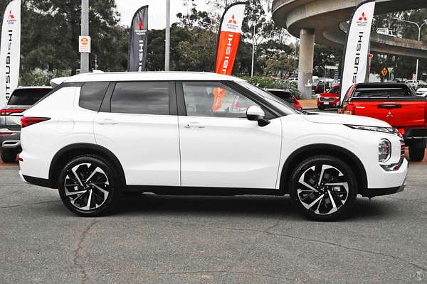 2024 Mitsubishi Outlander Zm