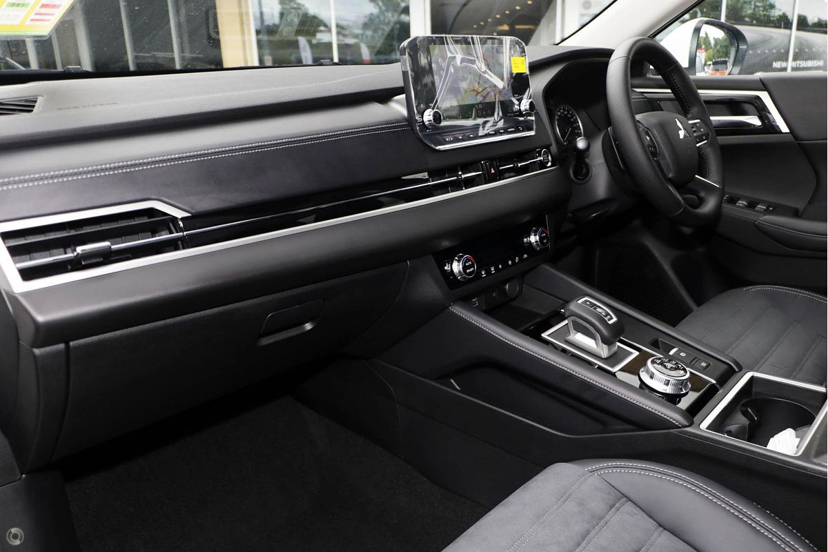 2024 Mitsubishi Outlander Zm