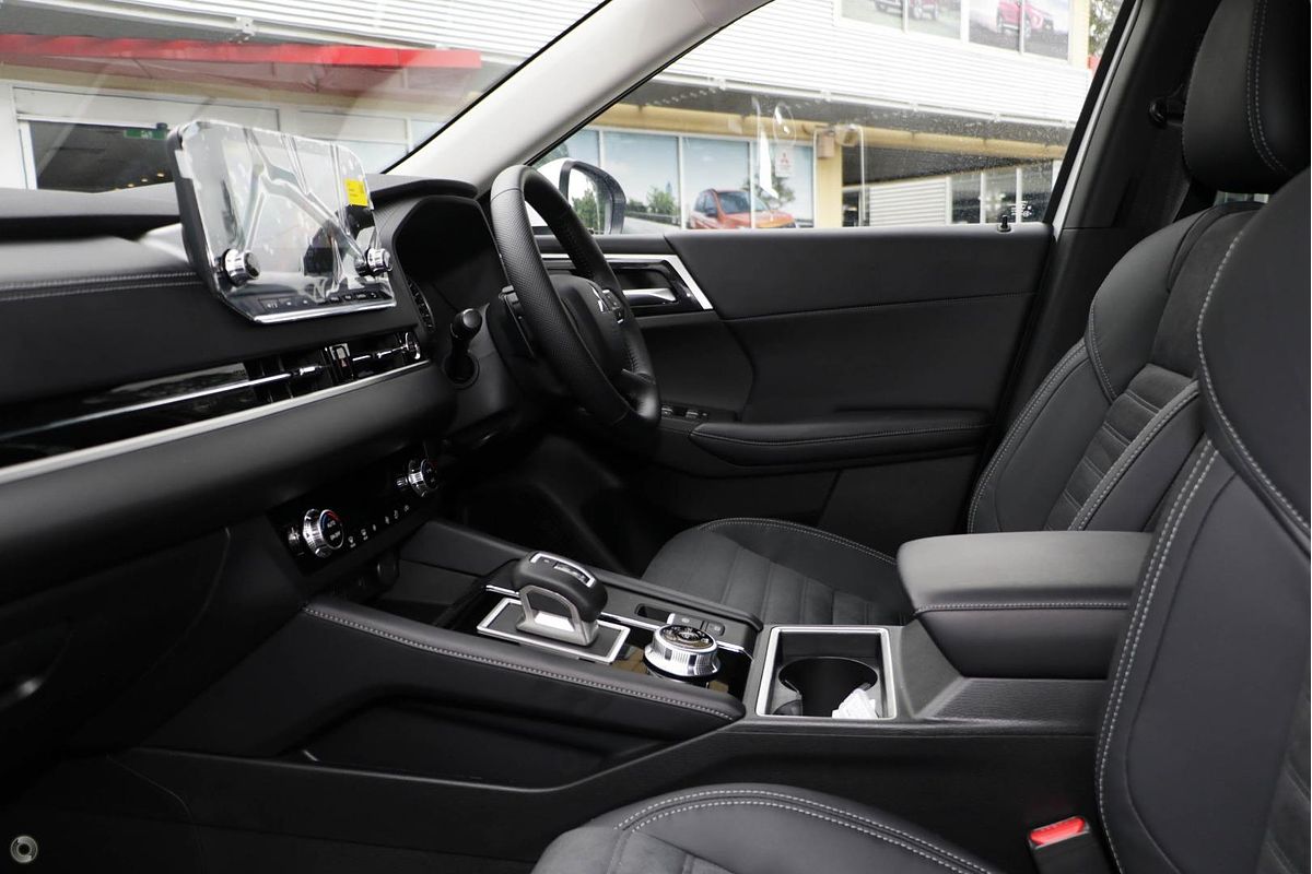 2024 Mitsubishi Outlander Zm