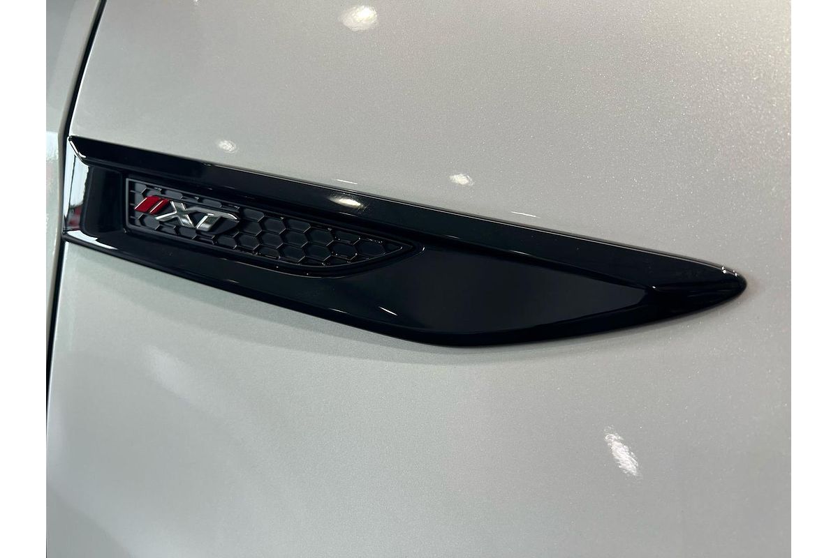 2025 Isuzu MU-X X-TERRAIN