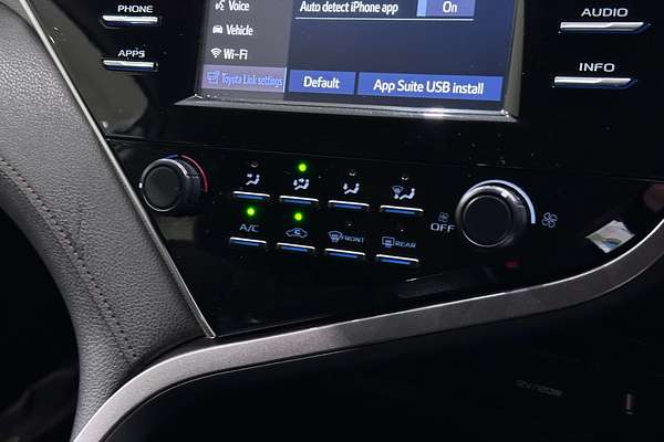 2018 Toyota Camry Ascent ASV70R