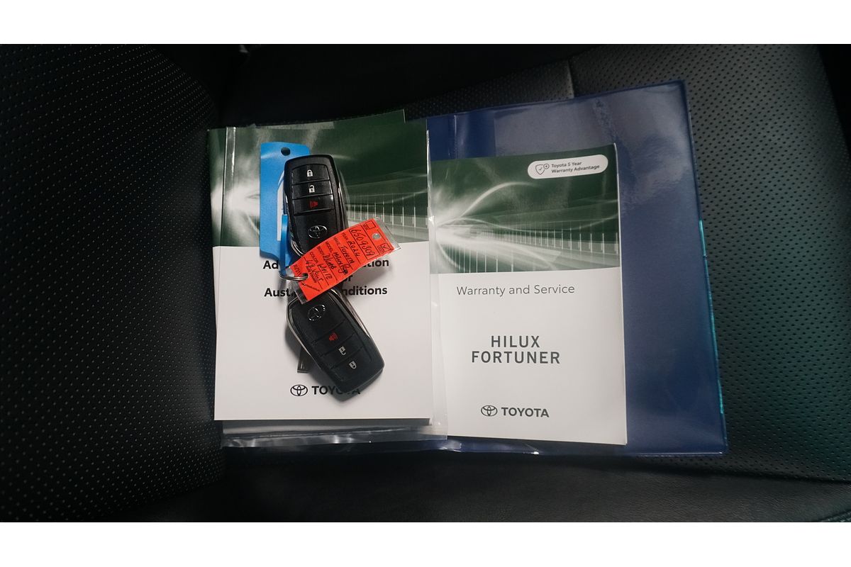 2024 Toyota Hilux Rogue 48V GUN126R 4X4