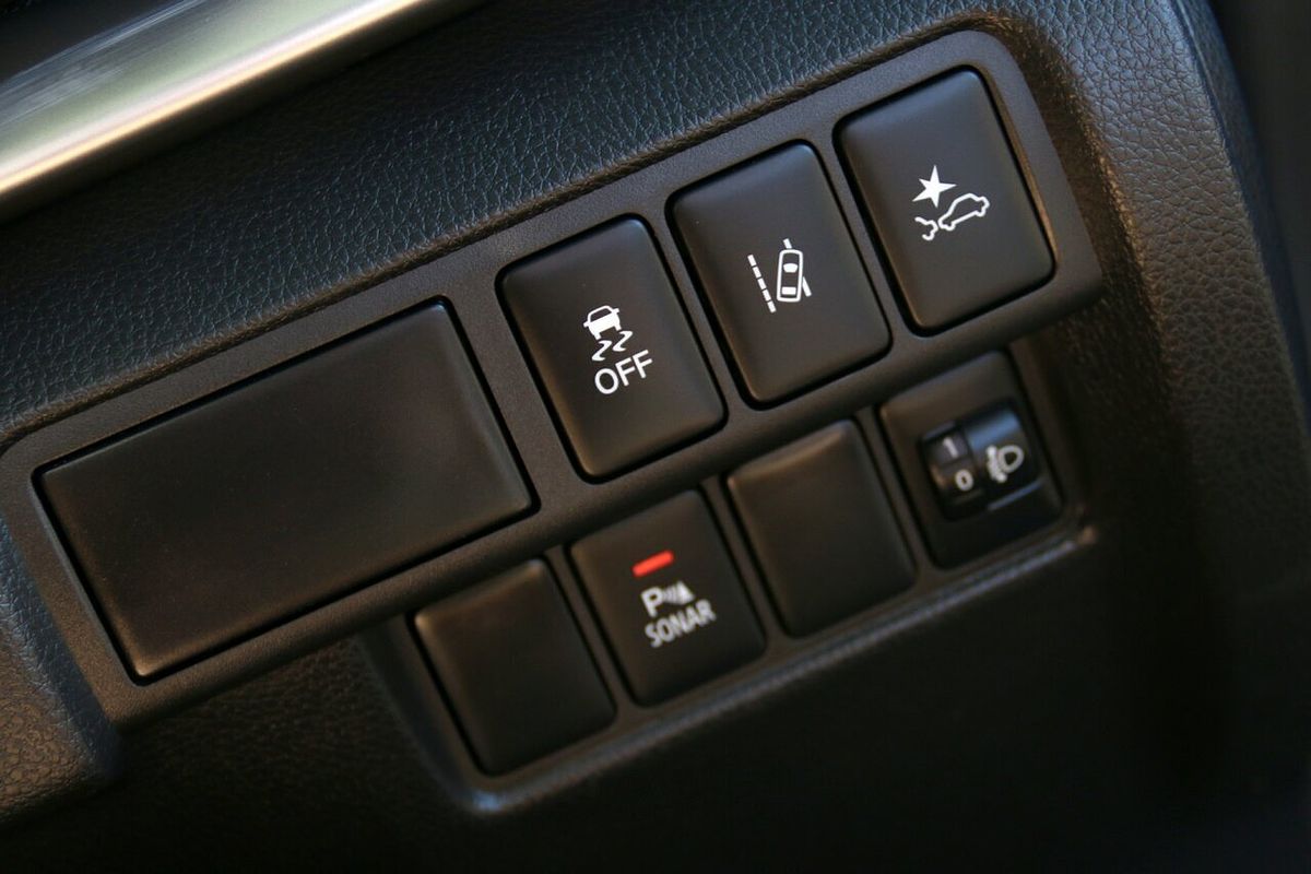 2019 Mitsubishi Eclipse Cross LS YA