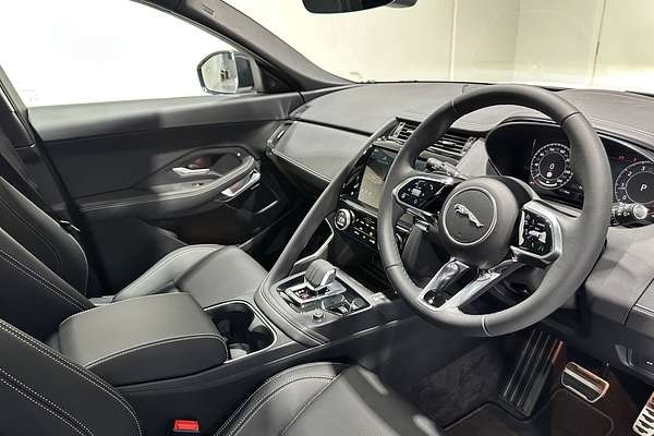2024 Jaguar E-PACE P250 R-Dynamic SE X540
