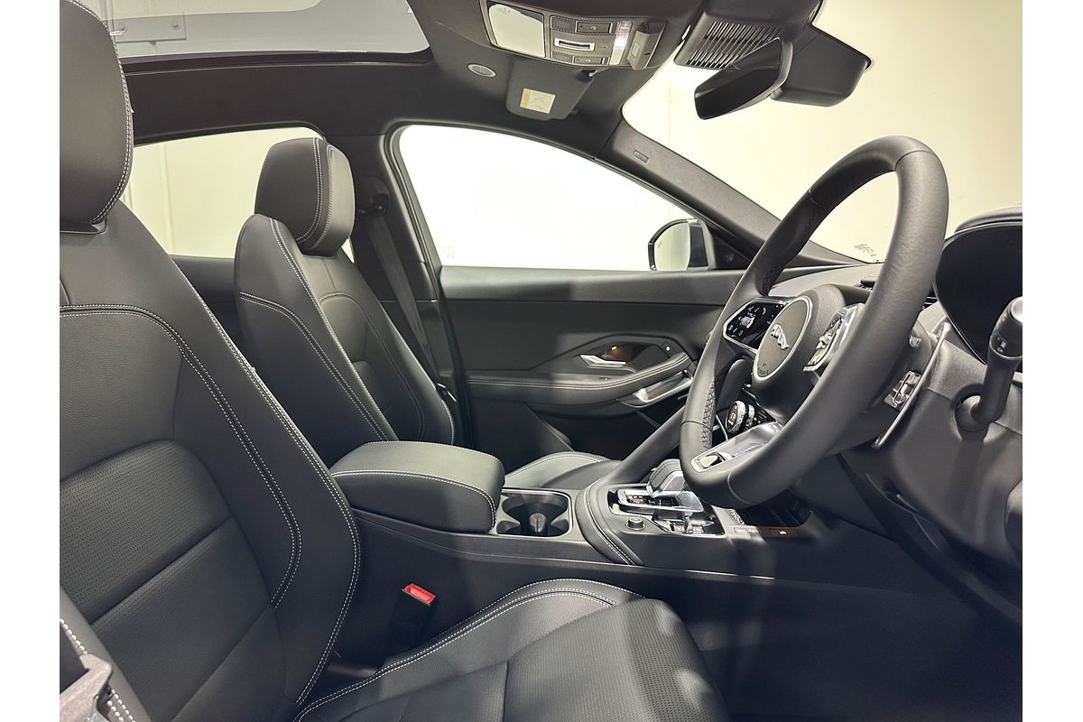 2024 Jaguar E-PACE P250 R-Dynamic SE X540