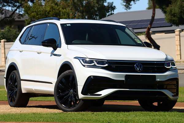2024 Volkswagen Tiguan Wolfsburg Edition Allspace 5N