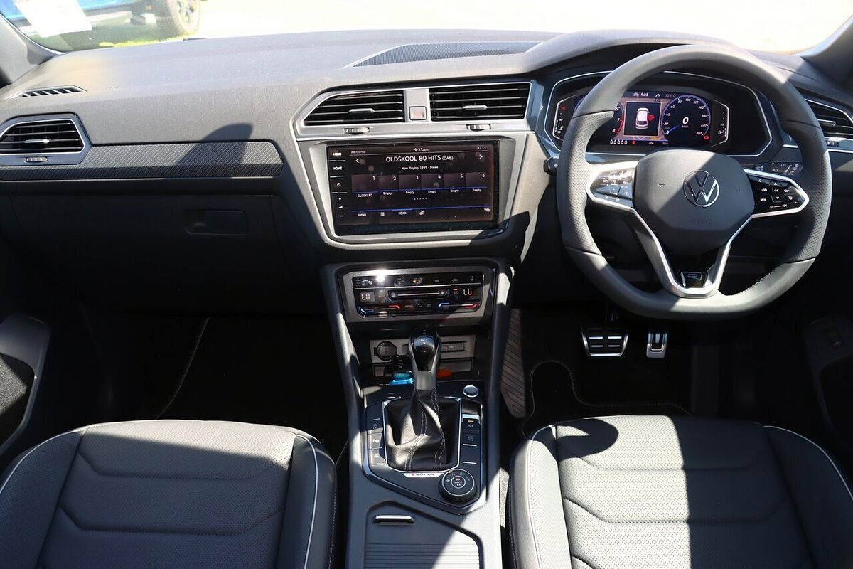 2024 Volkswagen Tiguan Wolfsburg Edition Allspace 5N