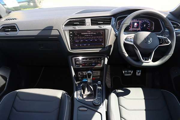 2024 Volkswagen Tiguan Wolfsburg Edition Allspace 5N