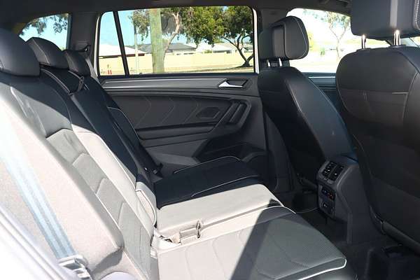 2024 Volkswagen Tiguan Wolfsburg Edition Allspace 5N