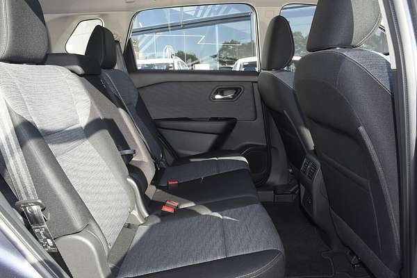 2024 Nissan X-TRAIL ST T33