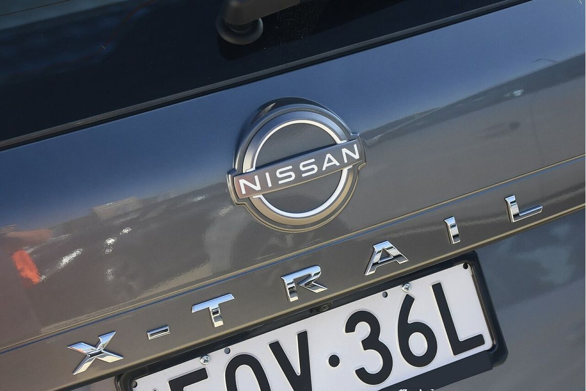 2024 Nissan X-TRAIL ST T33