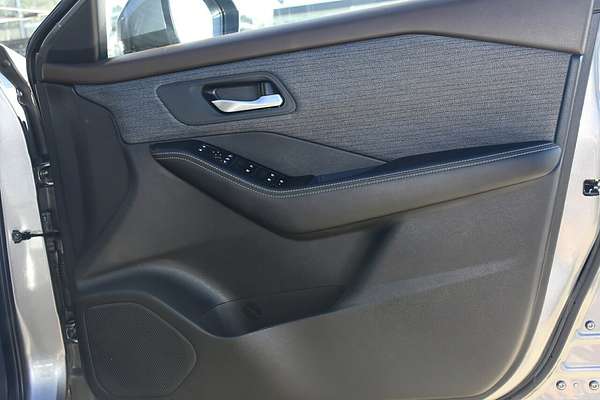 2024 Nissan X-TRAIL ST T33